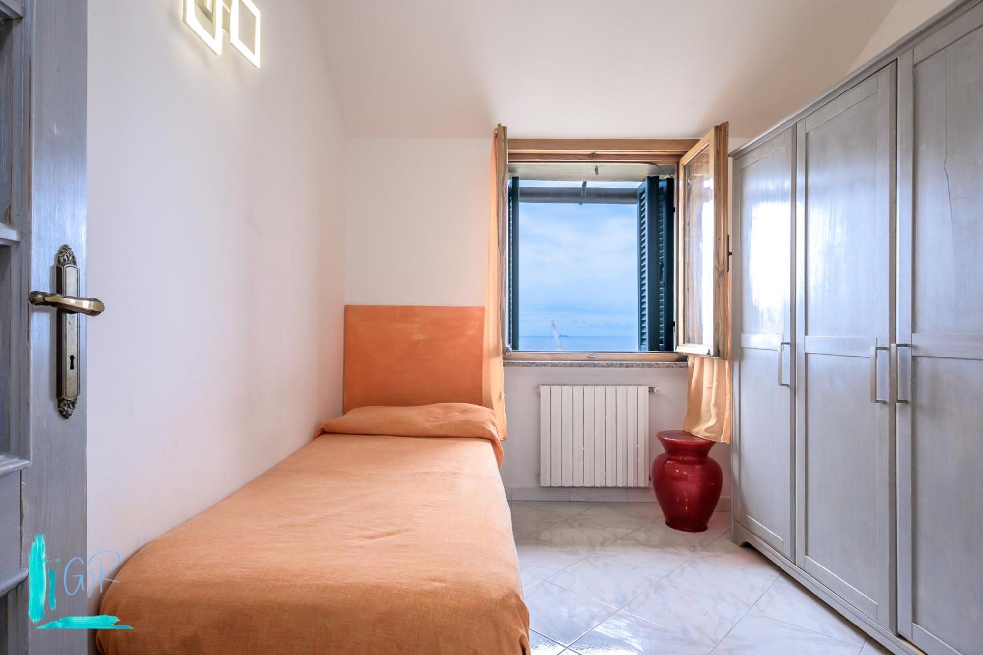 Apartamento La Mansarda Sopra Campo Pisano - Genovainrelax Exterior foto